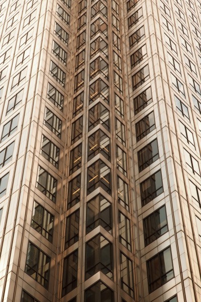 城市里高楼大厦的窗户图片(28张)
