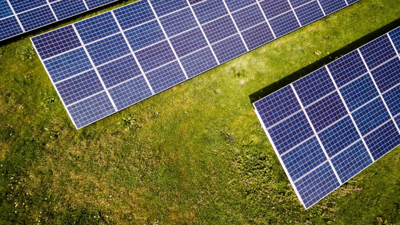 整齐的太阳能电池板图片(13张)