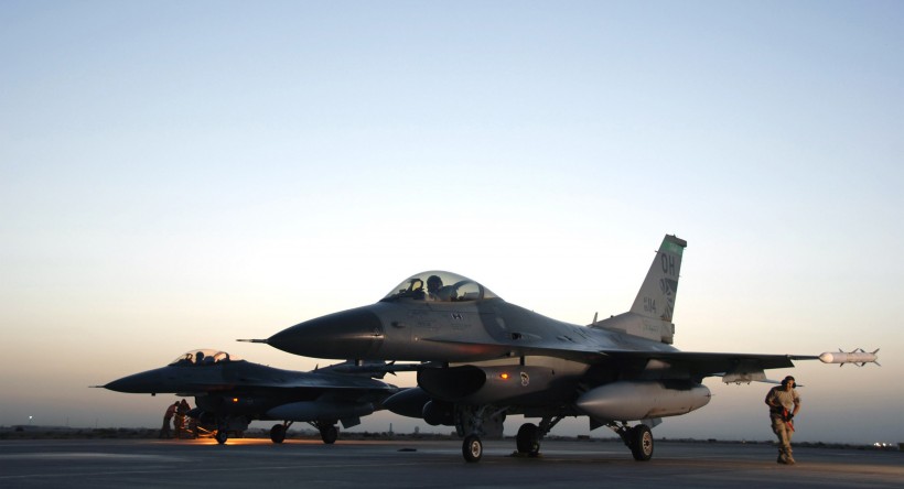 F-16战斗机图片(19张)