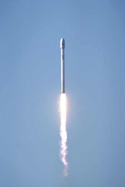 发射了的火箭图片(10张)