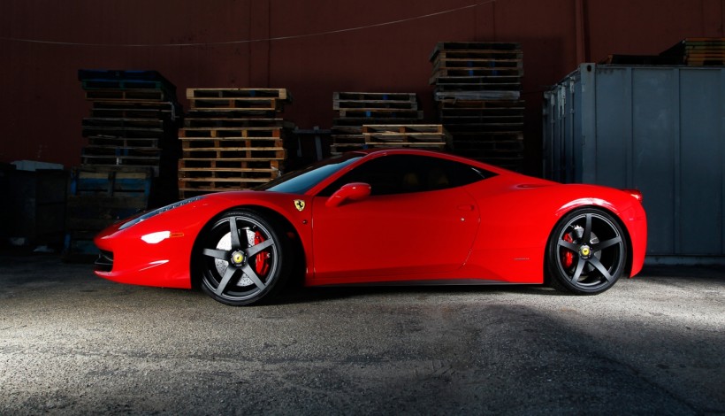 法拉利Ferrari跑车图片(8张)