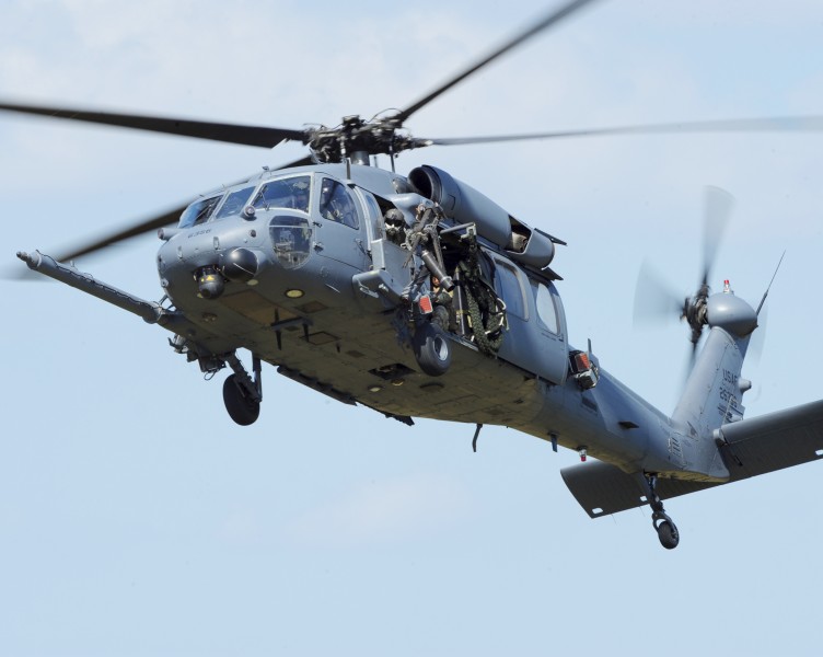 HH-60铺路鹰直升机图片(17张)