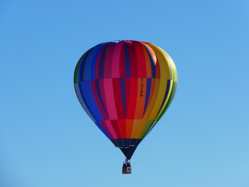 空中的热气球图片(15张)