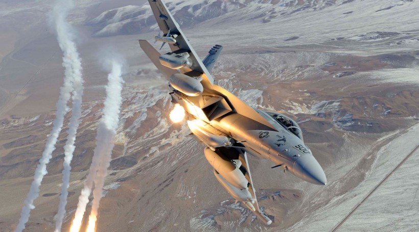 F/A-18大黄蜂战斗攻击机图片(13张)