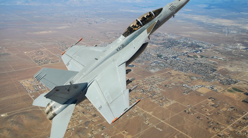 F/A-18大黄蜂战斗攻击机图片(13张)