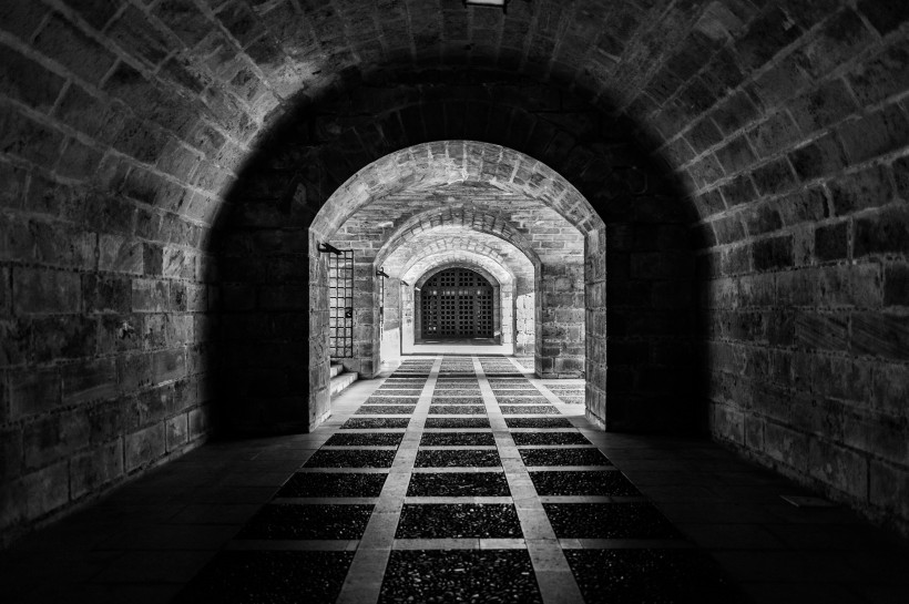 幽暗的隧道图片(14张)