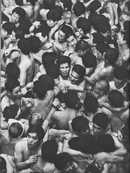 旧时日本裸体节（会阳节）图片(8张)