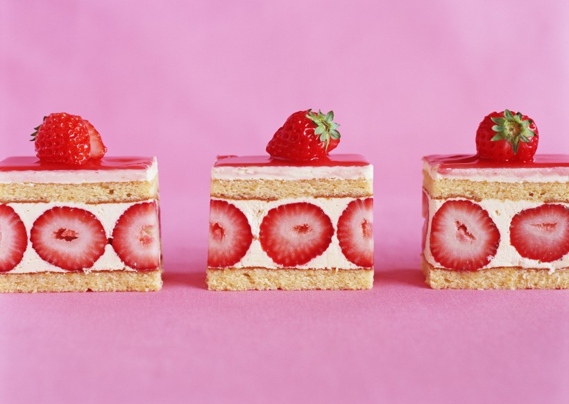 小甜点草莓蛋糕高清图片(15张)
