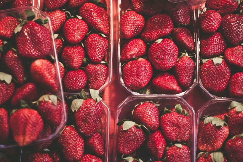 可口新鲜的草莓图片(16张)