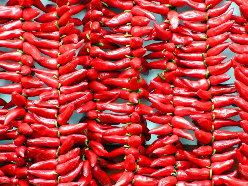 案板上的红色辣椒图片(6张)