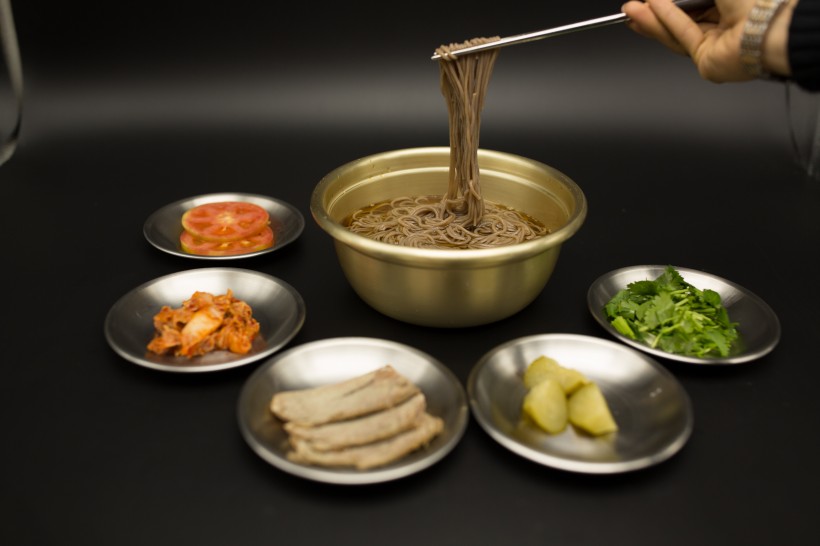 美味好吃的朝鲜冷面图片(9张)
