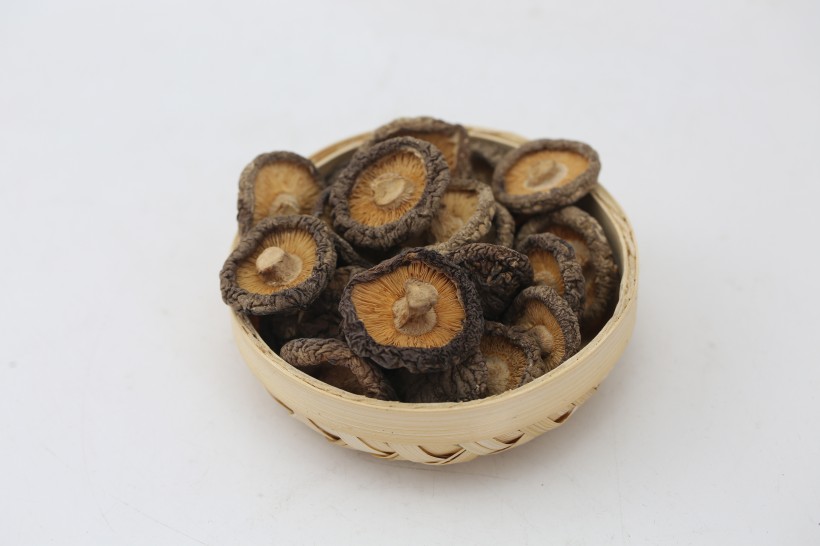 野生山珍香菇干图片(17张)