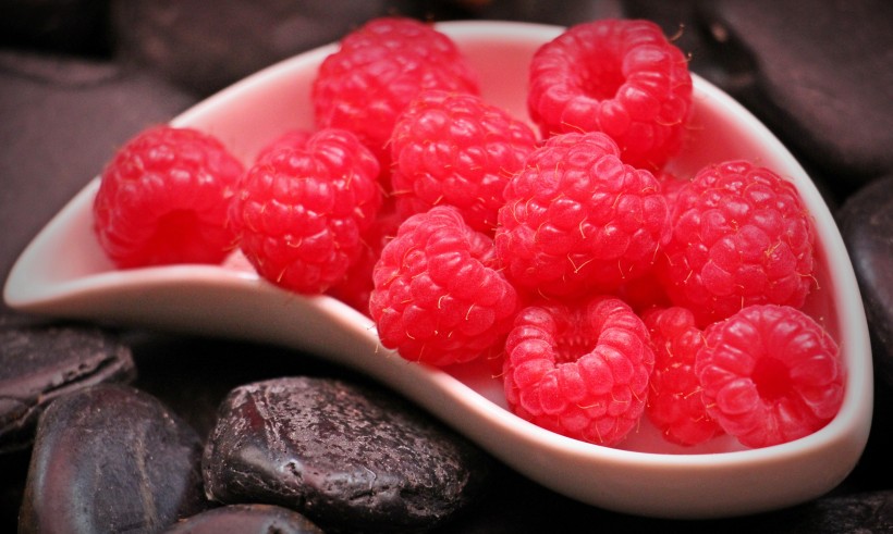 鲜红的树莓图片(10张)
