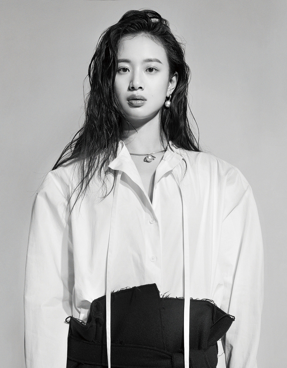 李梦杂志黑白时尚写真照片