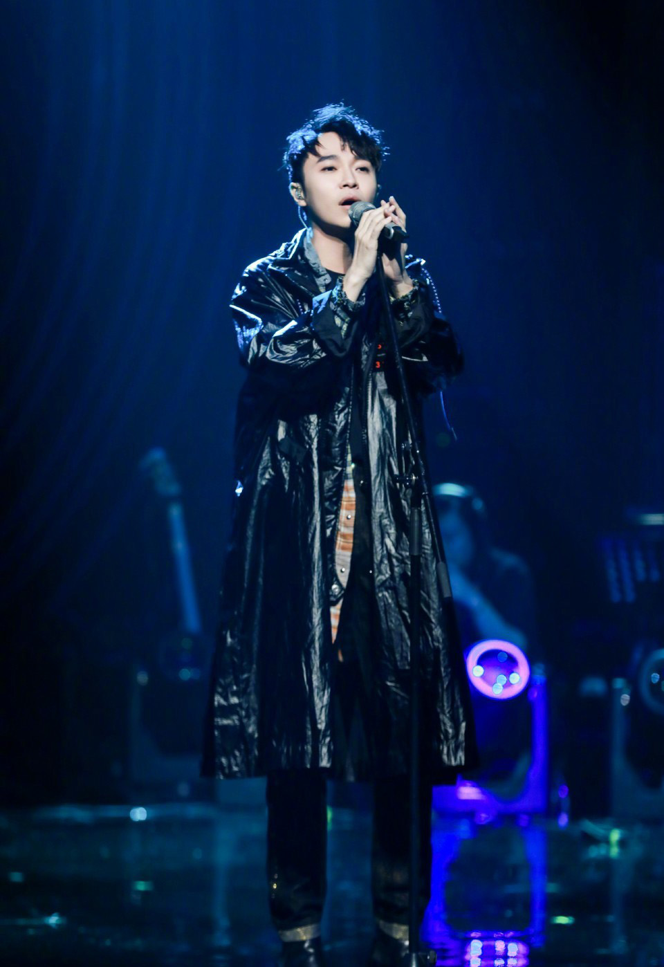 《歌手2019》吴青峰第六期舞台照片