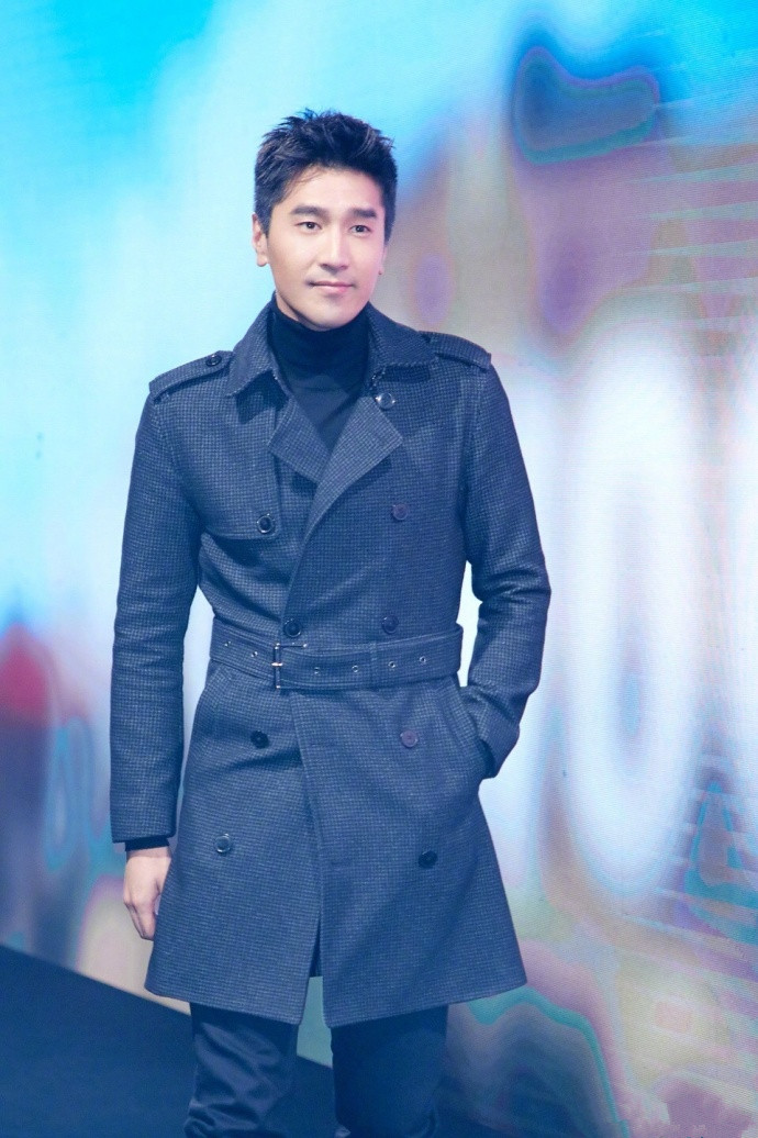 赵又廷品牌活动帅气写真图片