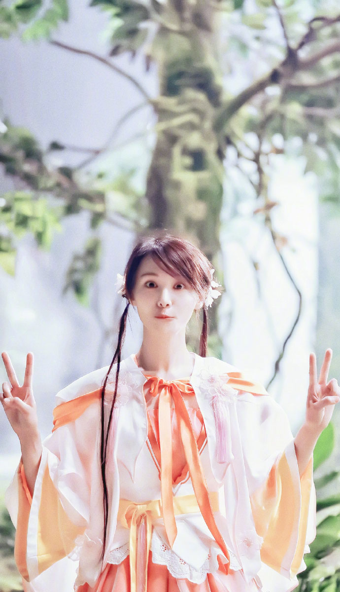 郑爽甜美古装可爱俏皮写真图片