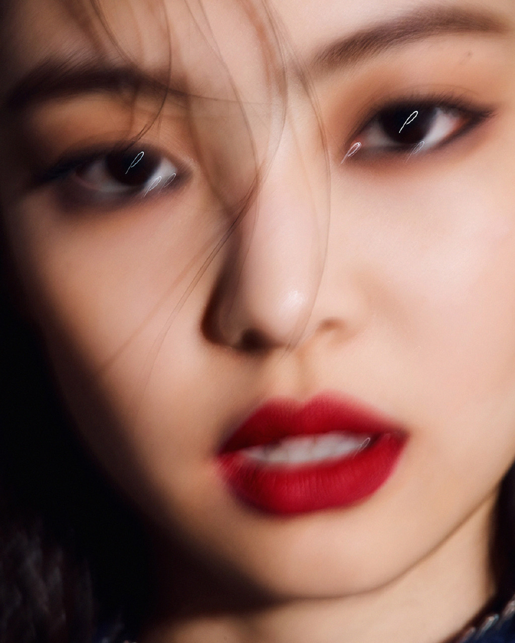 JENNIE金智妮热辣红唇性感写真