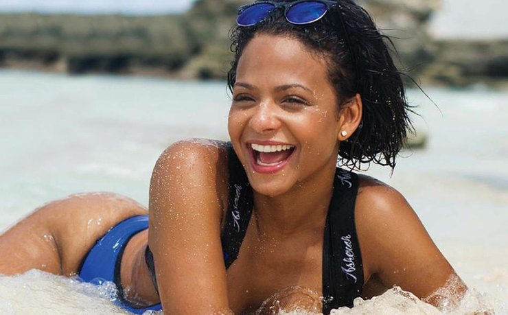 克里斯蒂娜米兰双峰傲人肥臀性感