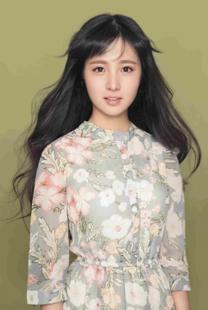 蒋佳恩初秋写真曝光