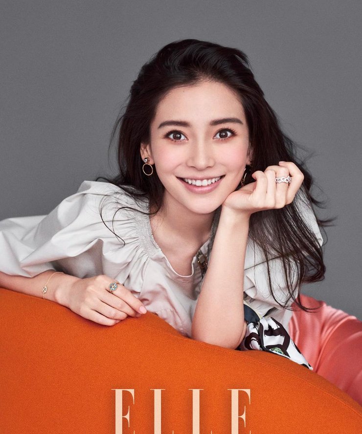 准妈妈Angelababy再登封面