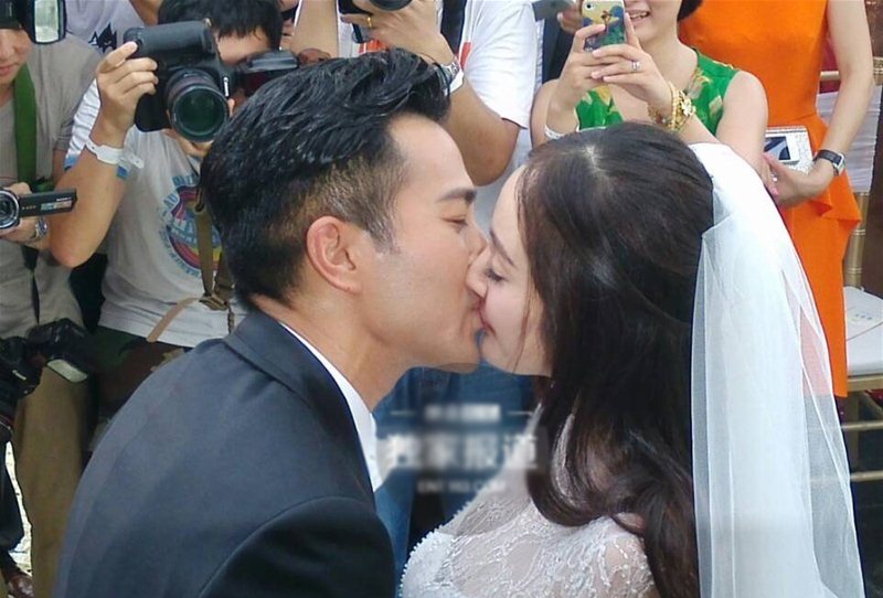 杨幂刘恺威未曝光私密婚纱照外流