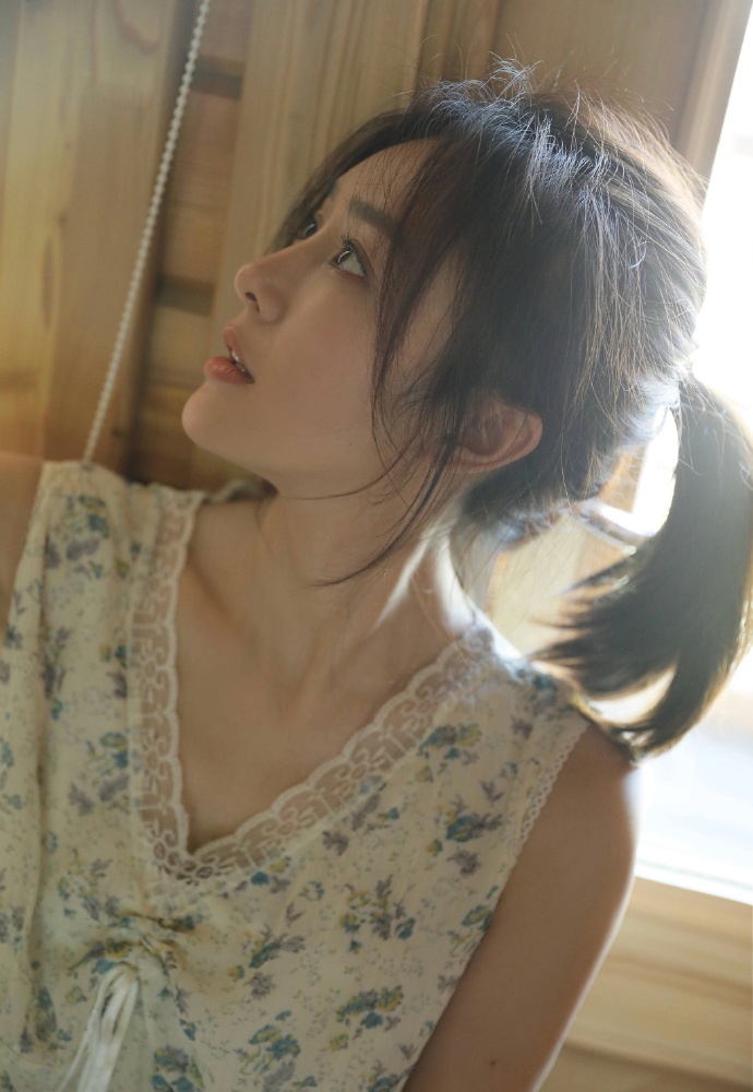 秦岚 温柔似水的女人！太美了