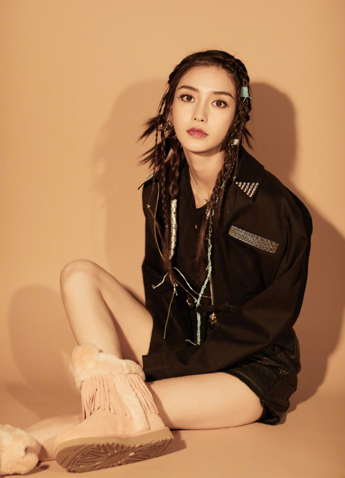 angelababy酷酷的脏辫造型图片