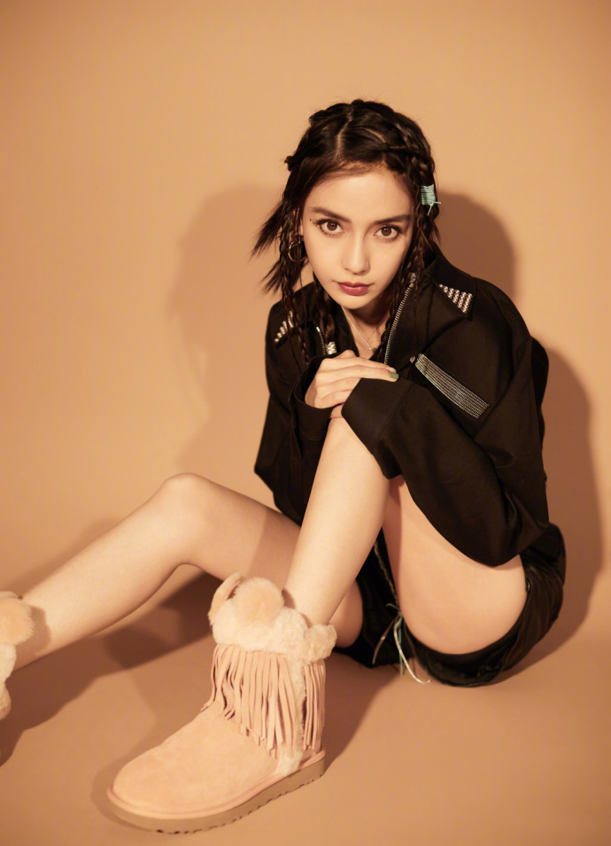 angelababy酷酷的脏辫造型图片