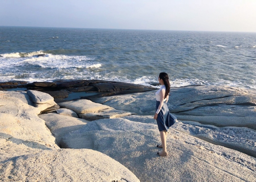 钟祺海边旅拍唯美写真图片