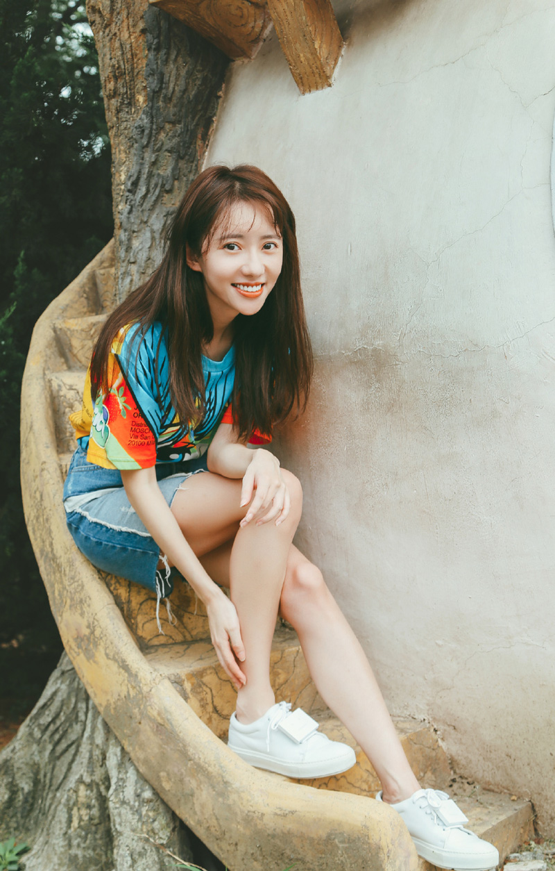 刘萌萌青春活力夏季写真图片