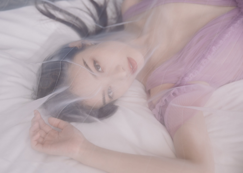 倪妮穿紫色仙女长裙写真图片欣赏