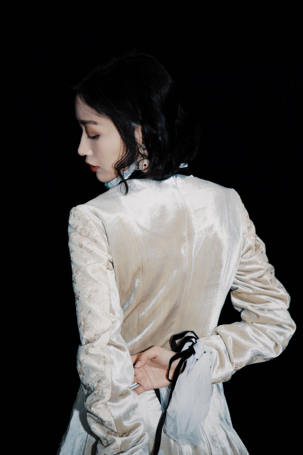 田沅性感时尚写真图片