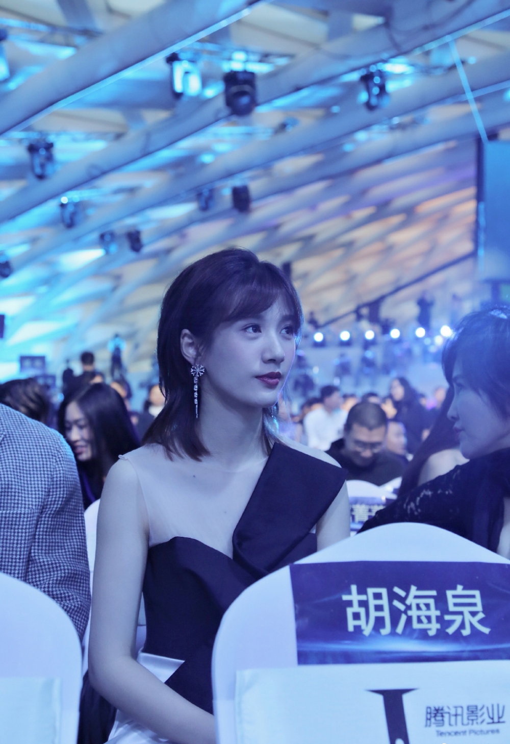 徐悦发布会性感图片欣赏