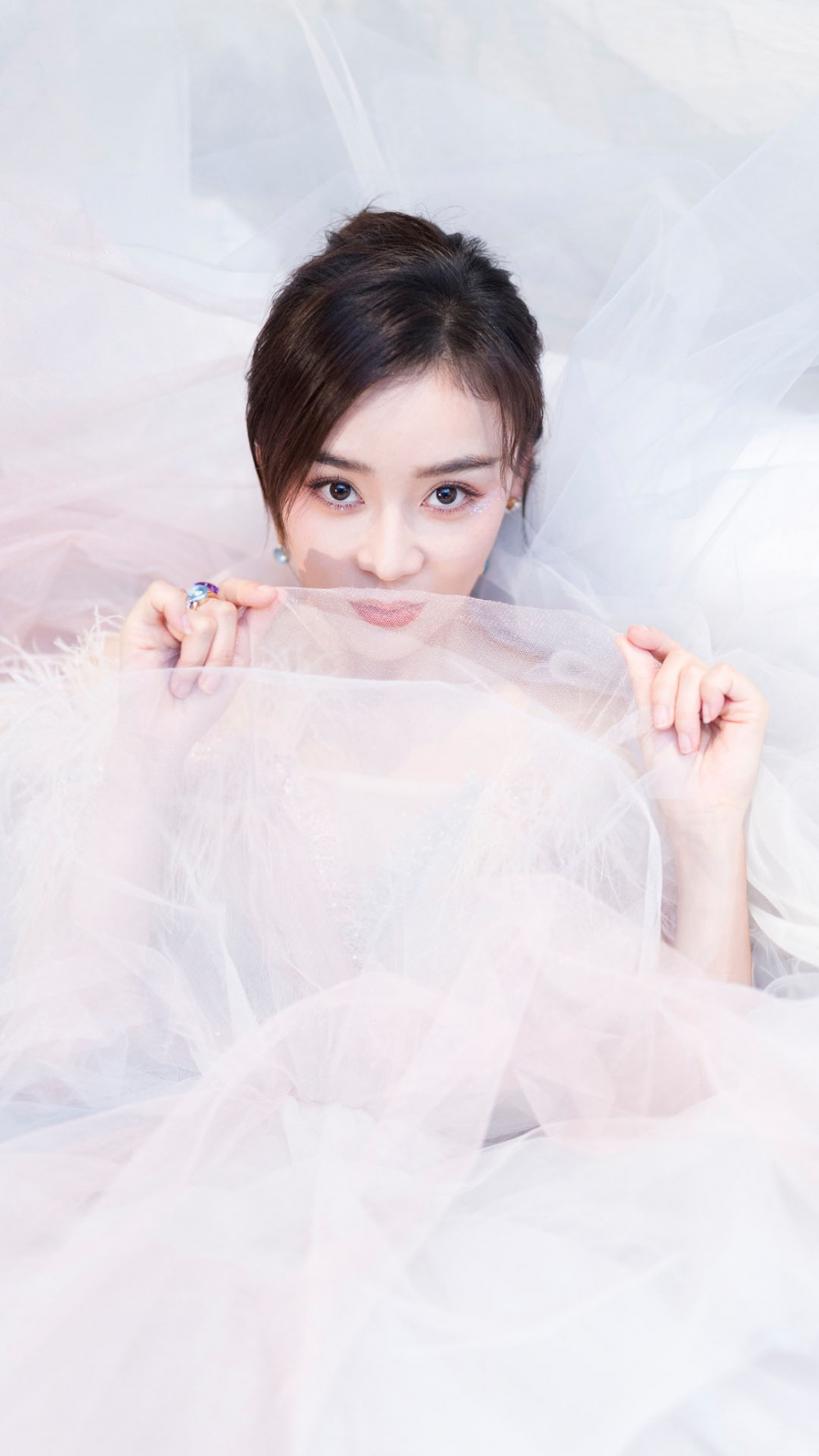 袁姗姗美艳性感图片手机壁纸