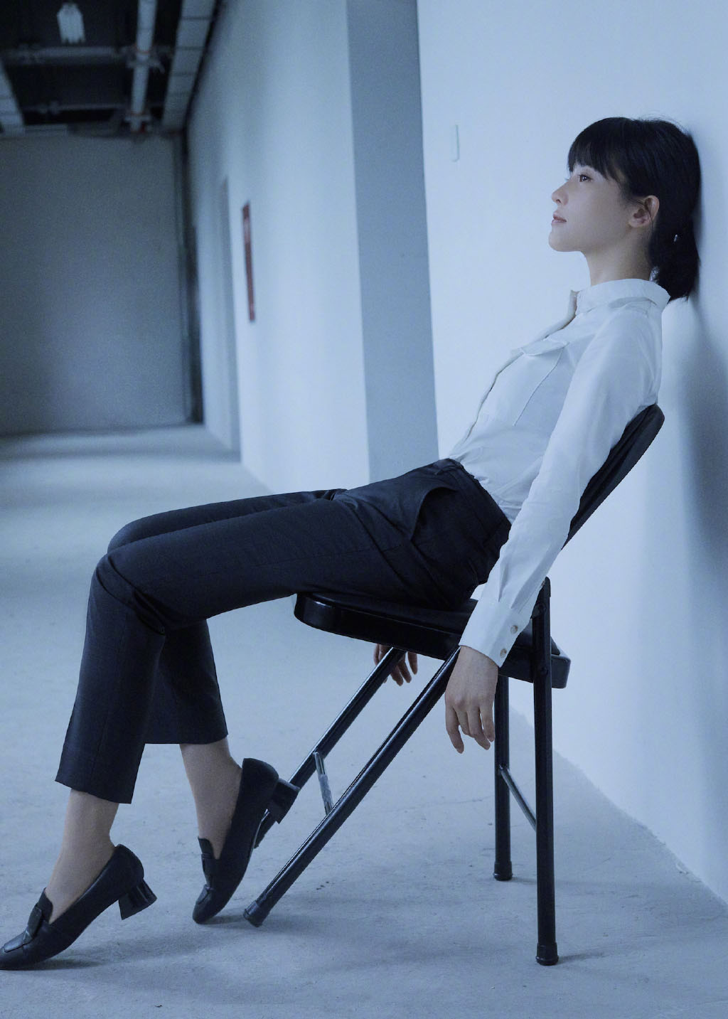 杨子姗《摩天大楼》角色海报图片