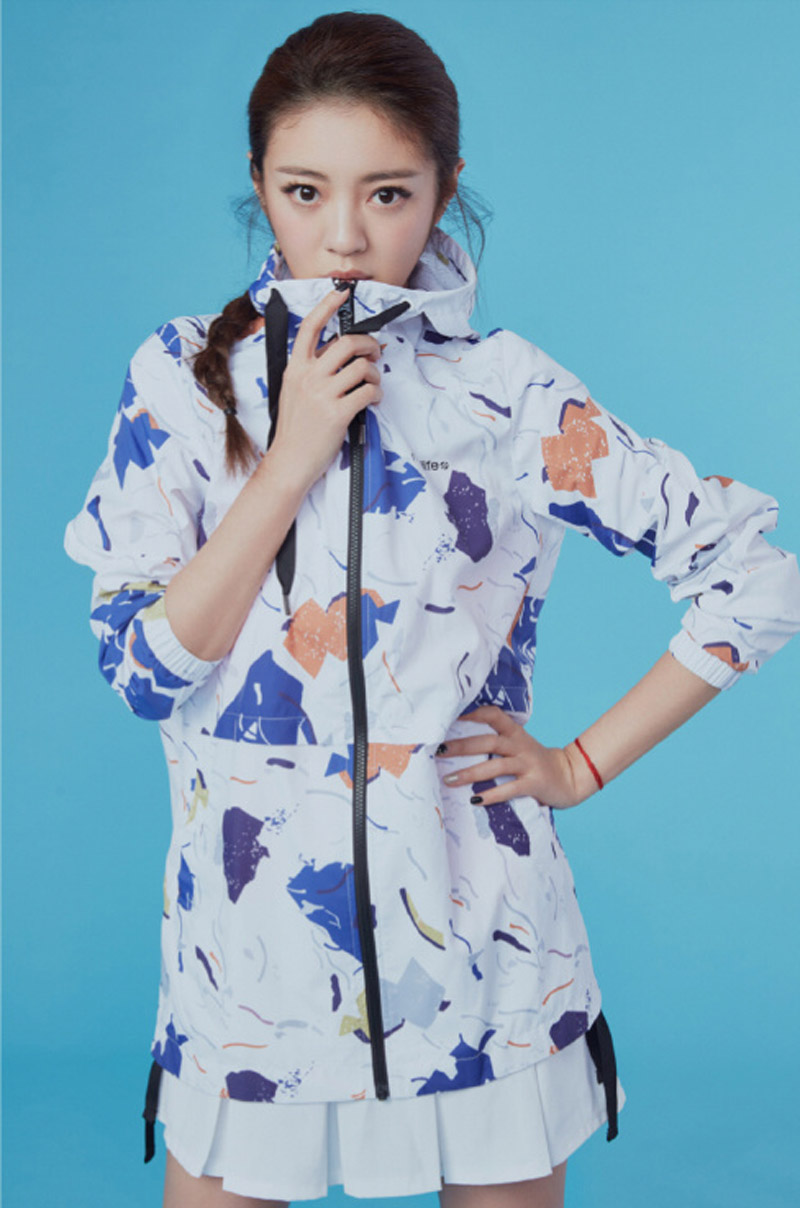 安以轩百变风格性感写真大片