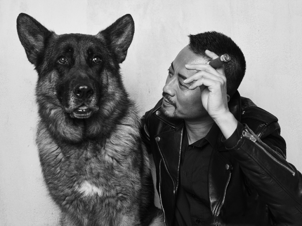 张涵予警犬男性荷尔蒙酷帅写真图片