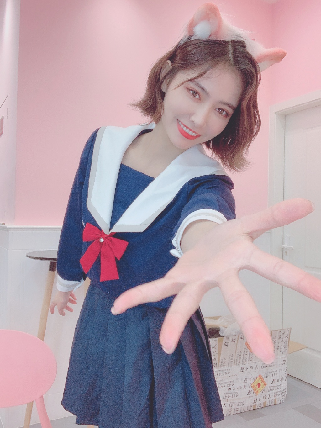 SNH48许佳琪制服秀甜美性感图片