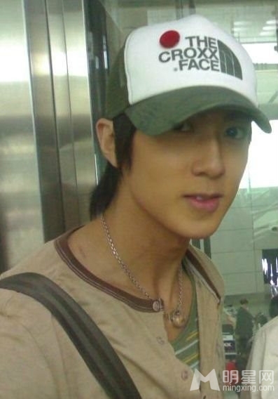 范冰冰张柏芝 空姐揭秘飞机上的素颜明星