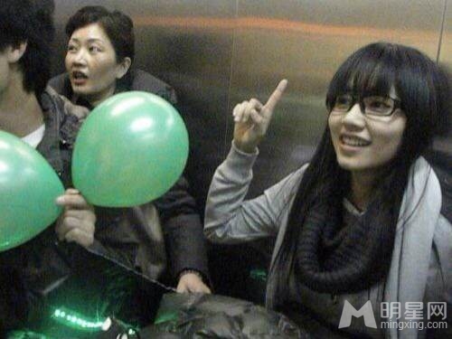 当红女星微博私照大搜刮 女神真实素颜大揭秘