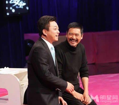 杜海涛跪GD惹争议 盘点众星下跪瞬间