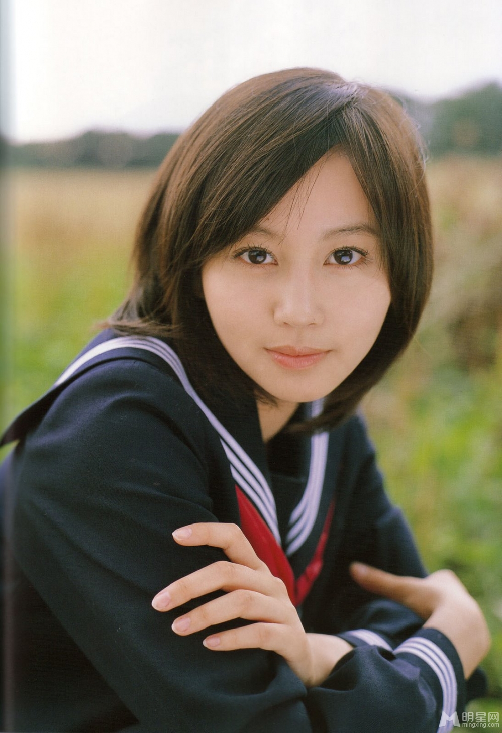 堀北真希校服写真清纯动人