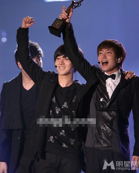 2012韩国最红十大明星榜单出炉