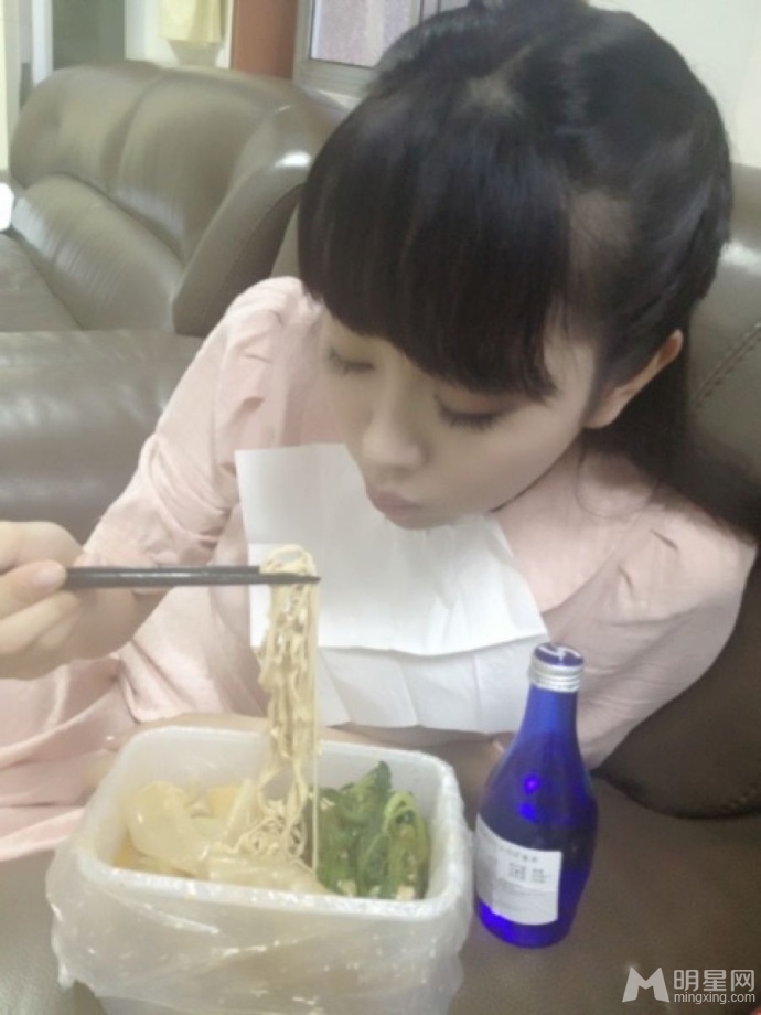 姜妍生活自拍照
