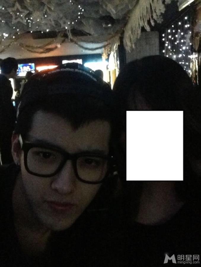 吴亦凡艳照流出 吴亦凡女友林西娅大尺度照片