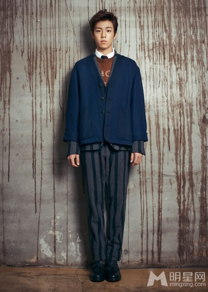 李玹雨时尚写真变身绅士男