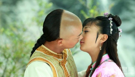 新还珠格格剧照 李晟海陆孙耀琦吻戏大全