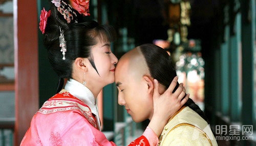 新还珠格格剧照 李晟海陆孙耀琦吻戏大全
