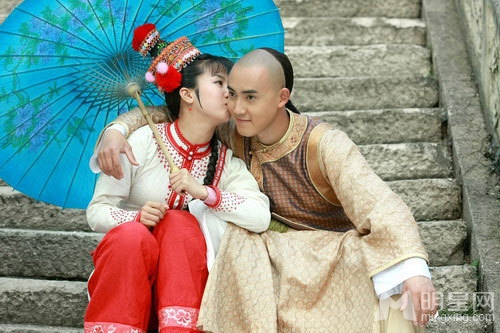 新还珠格格剧照 李晟海陆孙耀琦吻戏大全